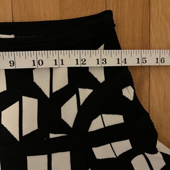 Diane Von Furstenberg Mini Geometric Black and White Skirt Small - Picture 4 of 7
